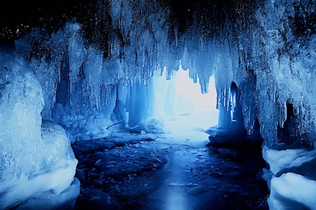 Photo ice cave winter frozen nature background landscape