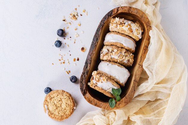 Photo ice cream sandwiches in cookies