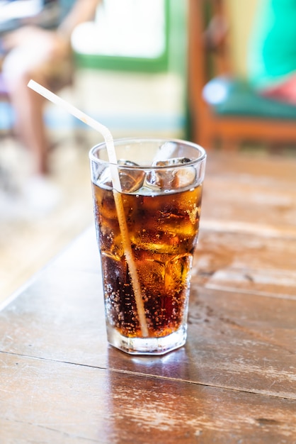 iced cola glas