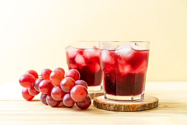 Iced fresh grape juice