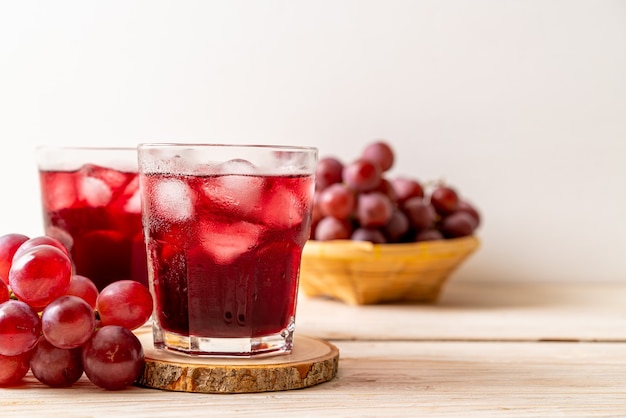 Iced fresh grape juice