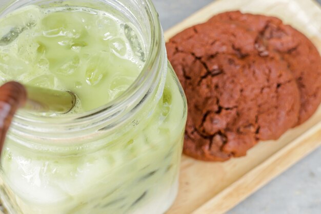 Iced green tea latte and chocolate cookies