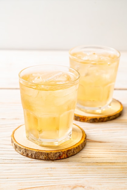 Iced jasmine tea