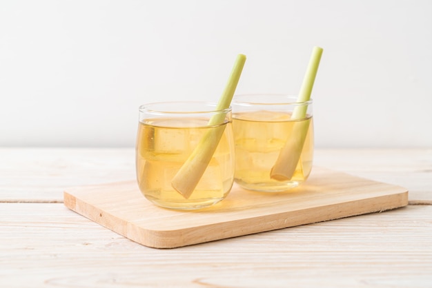 iced lemon grass juice