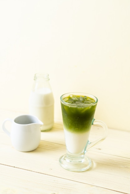 iced matcha green tea latte