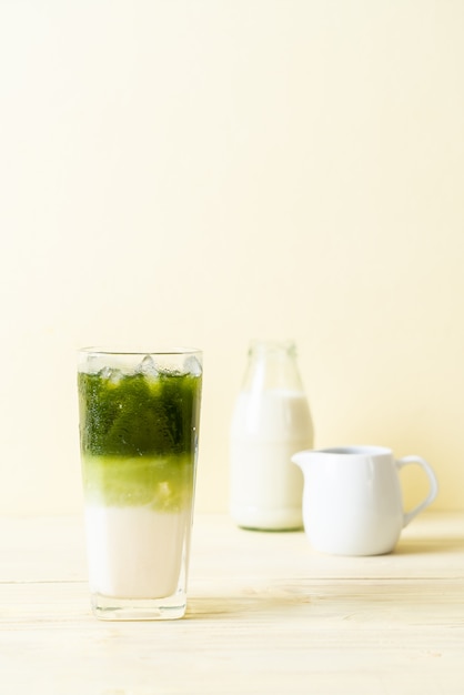 iced matcha green tea latte