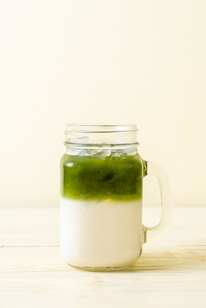 iced matcha green tea latte