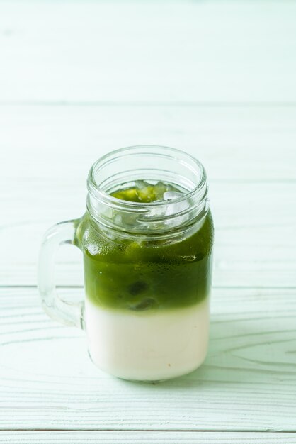 iced matcha green tea latte