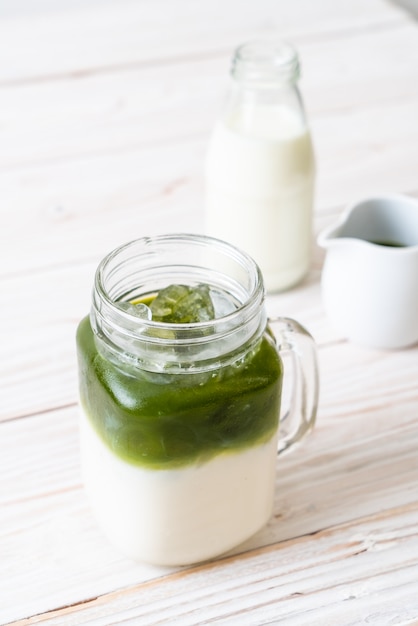 iced matcha green tea latte