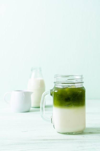 iced matcha green tea latte