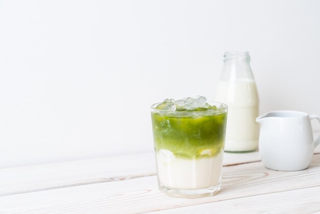 iced matcha green tea latte