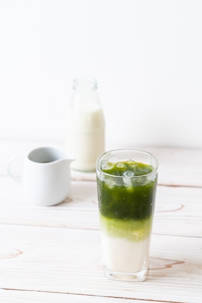 iced matcha green tea latte