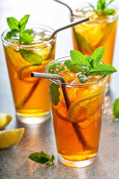 Iced tea with lemon and mint