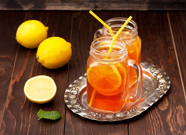 Iced tea with lemon