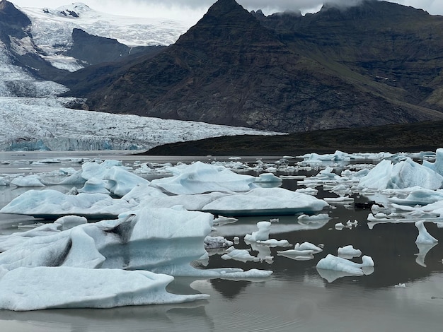 iceland glacier jokulsarlon