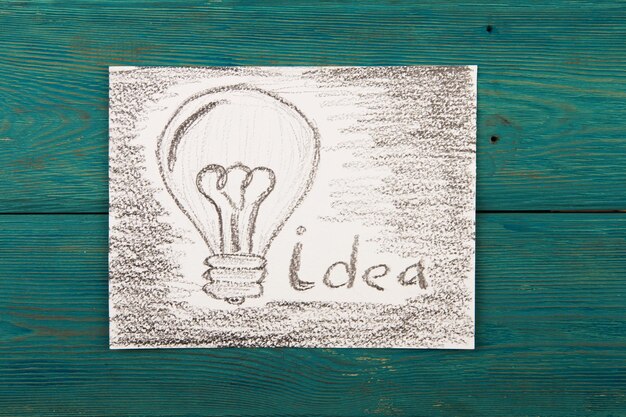 Idee concept lamp getekend met potlood