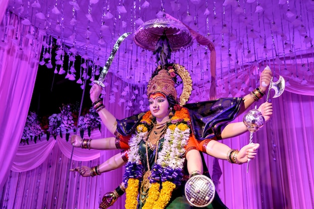 Idoolbeeld van godin Maa Durga, Happy Navratri en dussehra