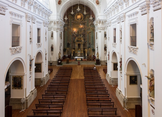 Iglesia de San Ildefonso interieur in Toledo Spanje