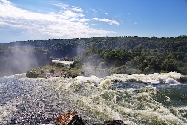 Iguazu-watervallen in Argentinië en Brazilië