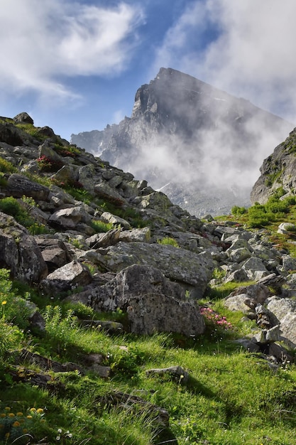 Il Visomozzobella vetta posta di fronte al Monviso (비소모조벨라 베타 포스타 디 프론테 알 몬비소)