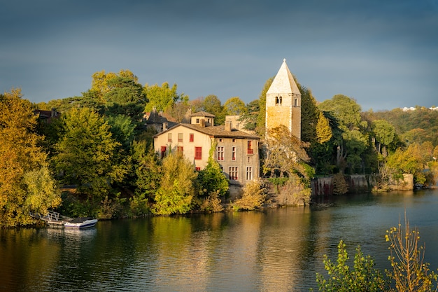 Ile barbe a lione, francia