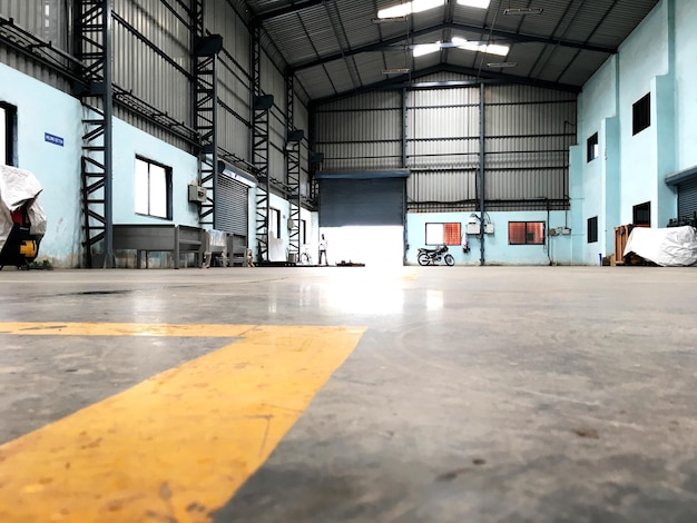 Photo illuminated asphalt shop floor