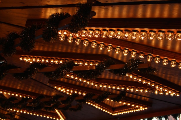 写真 夜に照らされた建造物