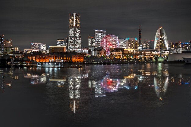 Photo illuminated city at night