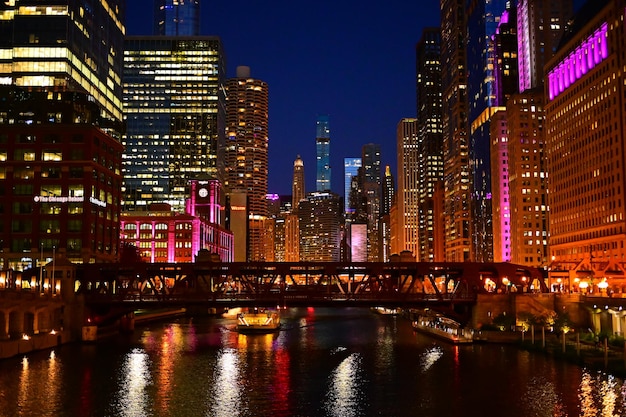 Photo illuminated city at night