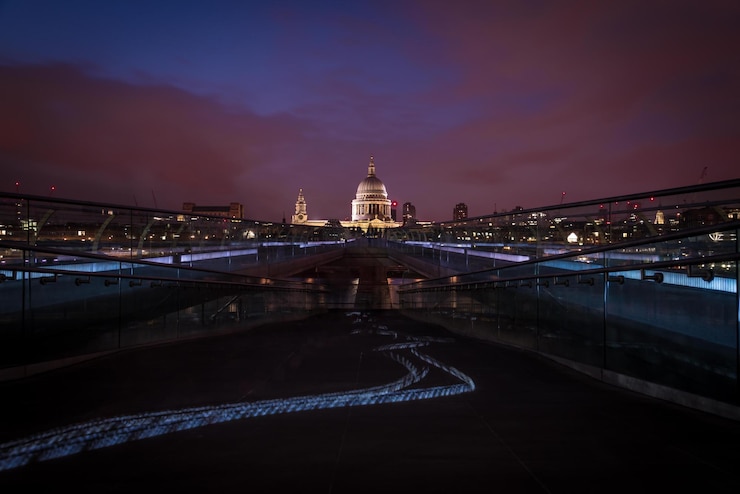 Photo illuminated city at night