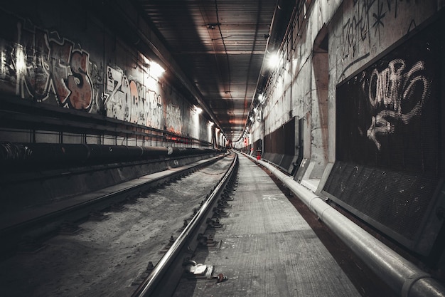 Photo illuminated underground walkway