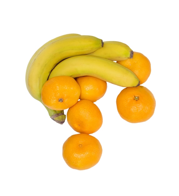 изображение спелых мандаринов и бананов на белом фоне