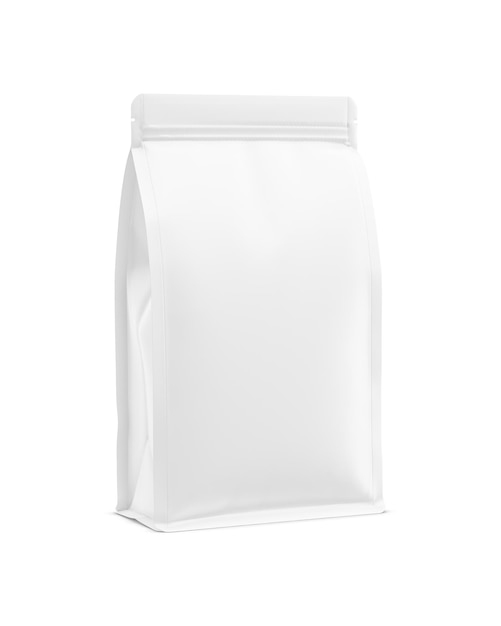 白い背景に隔離された白い食品袋のモックアップの画像