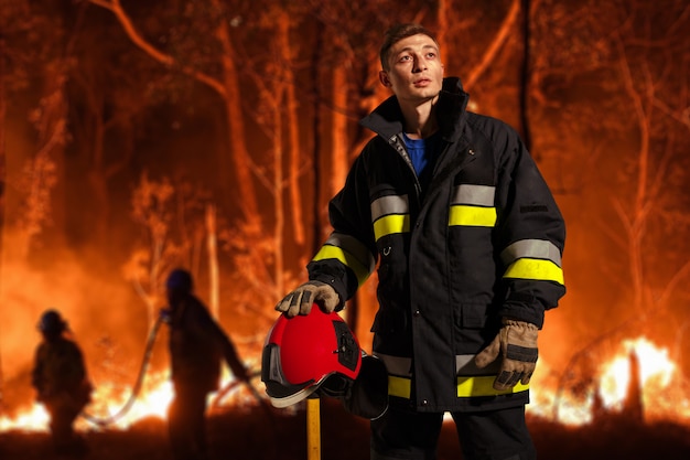 Image with a fireman during his job