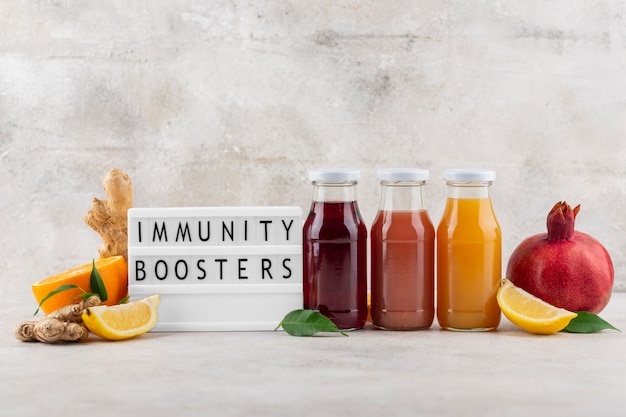 Immuniteitsverhogend voedsel en sap met citrus en gember