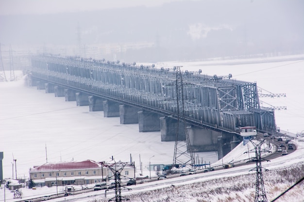 Императорский мост через Волгу в Ульяновске. Зима.