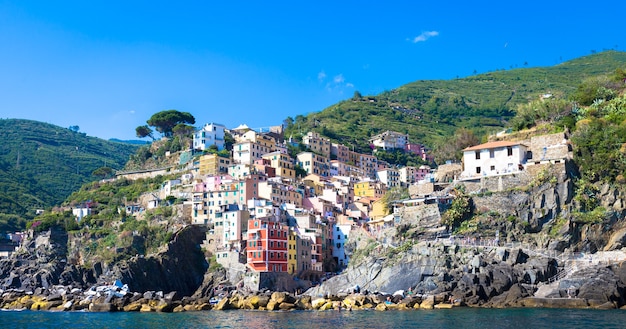 In het gebied van Cinque Terre is Rio Maggiore een van de mooiste steden vanwege de V-vorm van de verwijdering van landelijke huizen