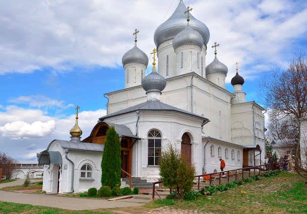 In het Nikitsky-orthodoxe klooster