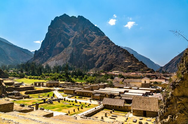 페루 Ollantaytambo의 잉카 유적