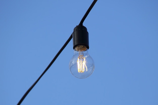 Inclusief hangende elektrische lamp