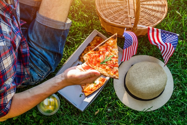 Independence Day of America vieren met pizza