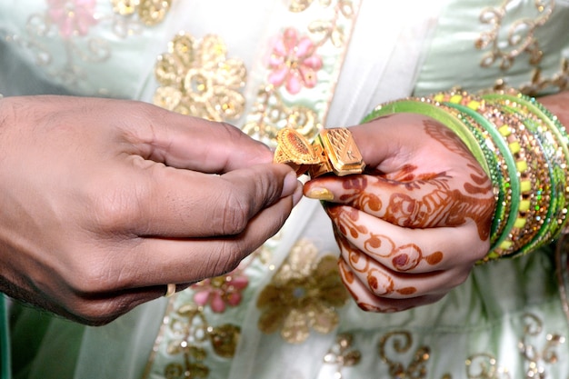 Indian Wedding Ring Designs Online - www.saraswathyreddymatrimony.com  1693232484