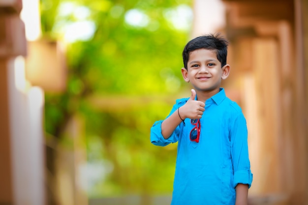 indian child on traditional clothing