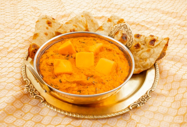 Indian Cuisine Cheese Butter Masala Served With Tandoori Roti