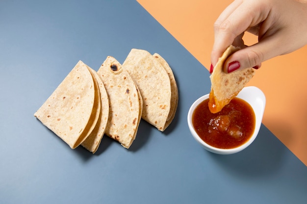 Foto deliziosa composizione indiana di roti