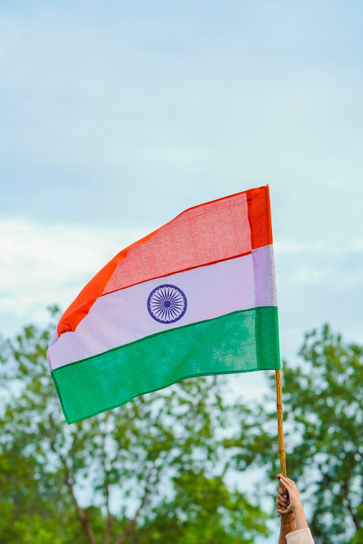 फोटो indian flag flying at agriculture field