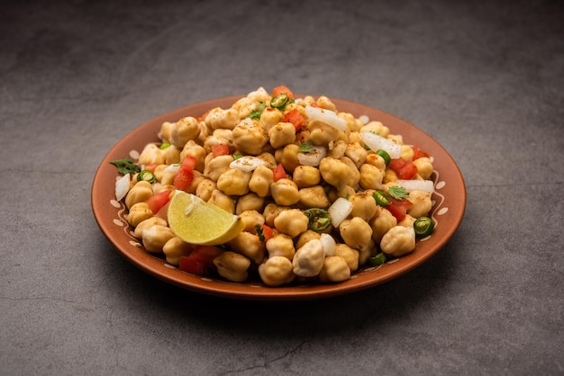 인도 거리의 아침 식사 Chana Chaat는 Chana Masala로도 알려져 있습니다. Chola Chana Chaat