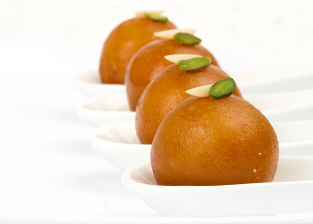 Cibo dolce indiano gulab jamun