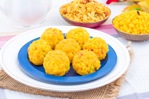 写真 インドの甘い食糧laddu