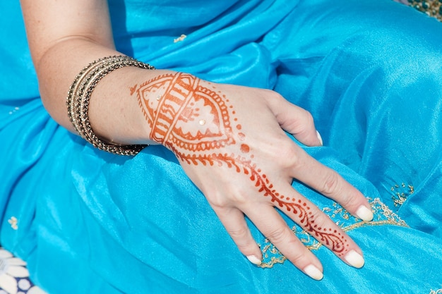 Photo indian tae handa henna pattern